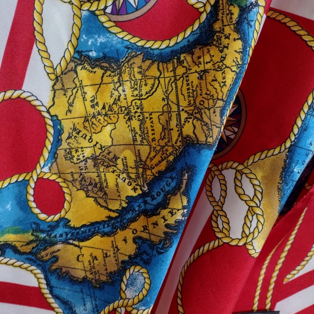 Scarf - Picture 5 of 5